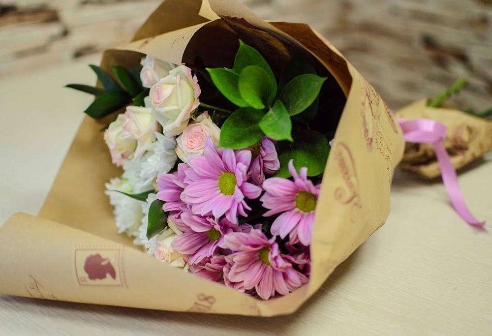 Букет цветов из: Розы и Хризантемы в Радченко