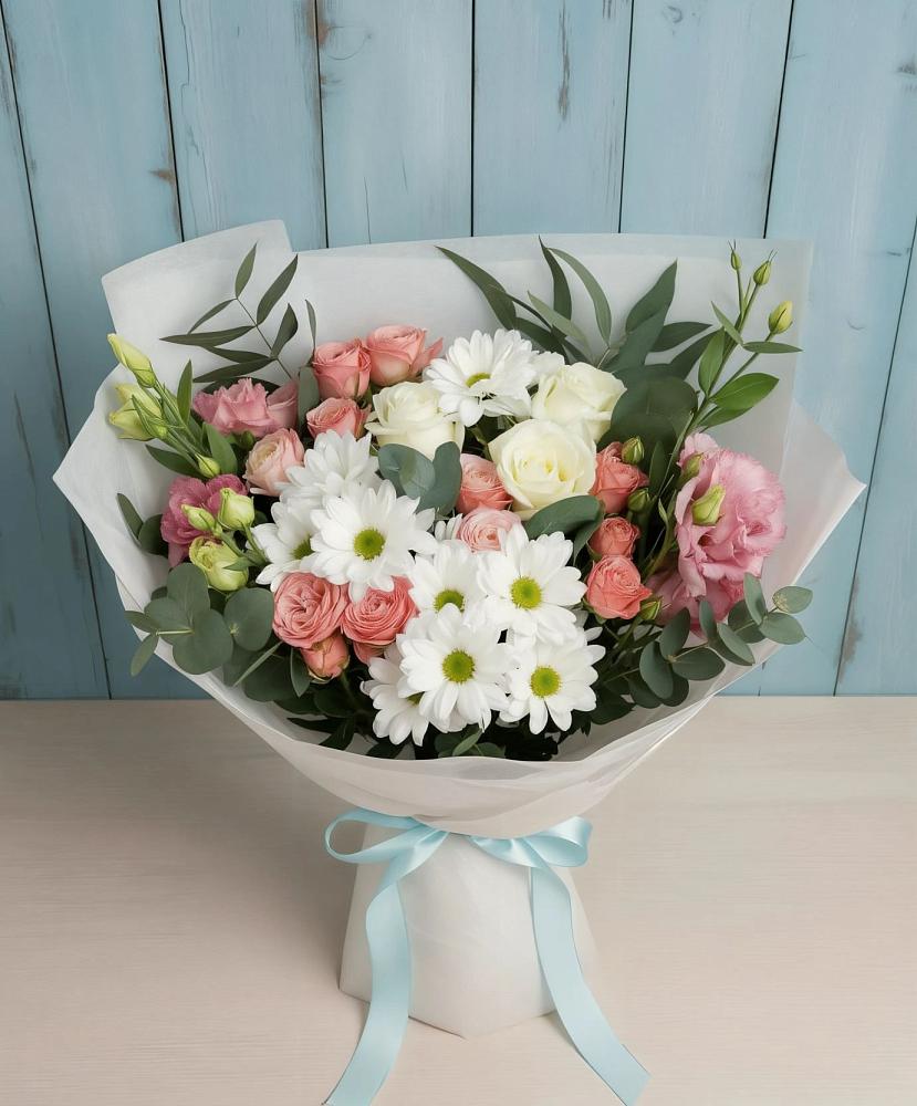 Букет цветов из: Розы, Лизиантусы и Хризантемы в Радченко
