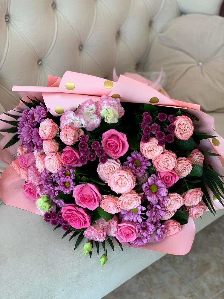 Букет цветов из: Хризантемы, Розы и Лизиантусы в Радченко