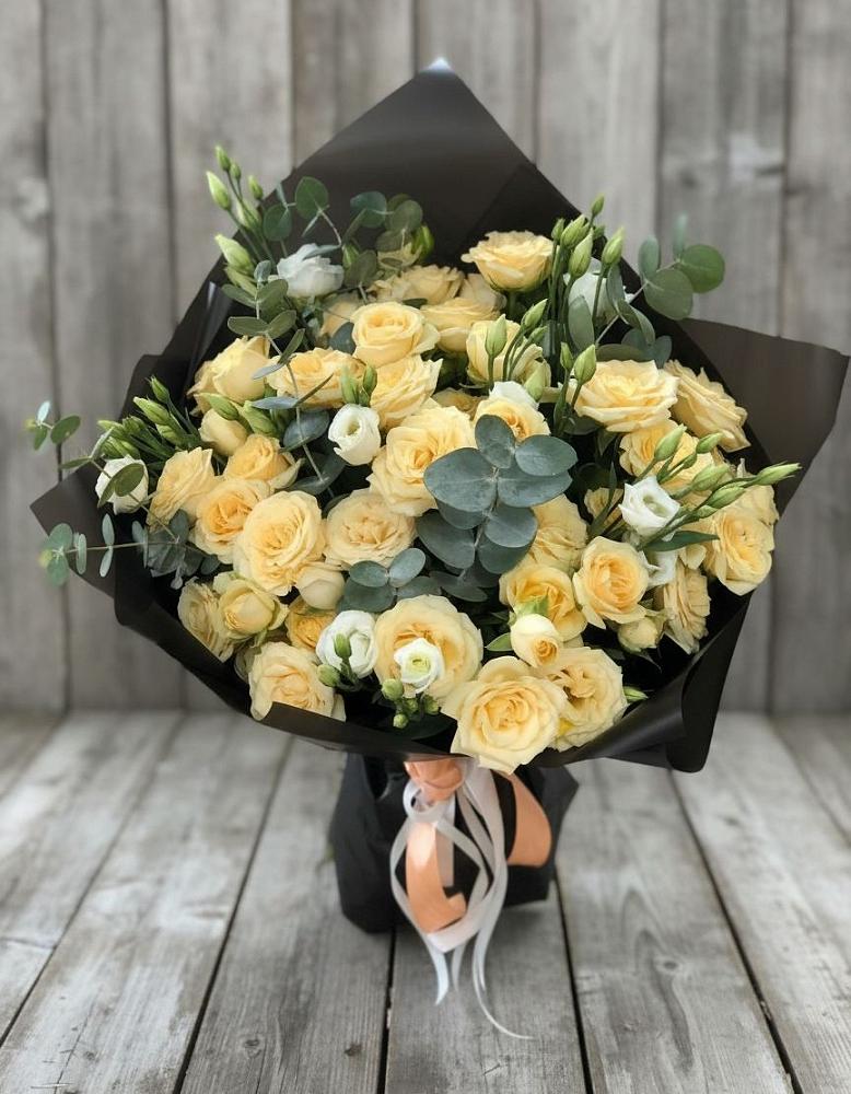 Букет цветов из: Розы и Лизиантусы в Радченко