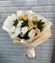Букет цветов из:  Розы и Хризантемы в Радченко