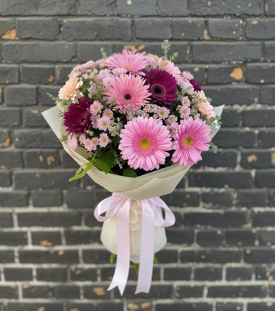 Букет цветов из: Герберы и Хризантемы в Радченко