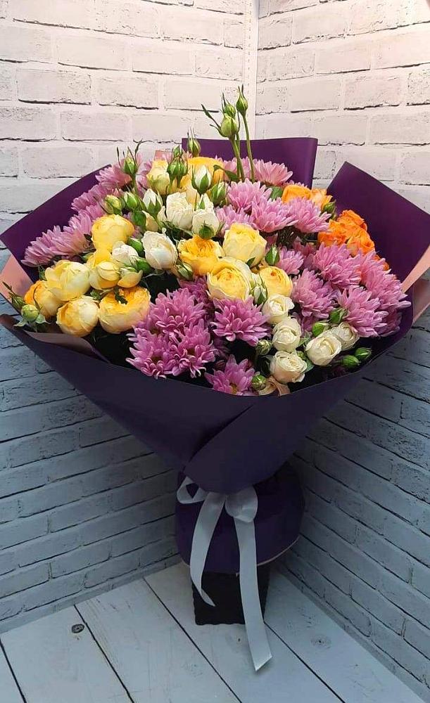 Букет цветов из: Хризантемы и Розы в Радченко