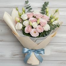 Букет цветов из:  Лизиантусы в Радченко