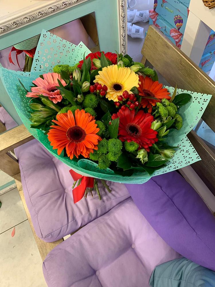 Букет цветов из: Герберы, Хризантемы и Альстромерии в Радченко