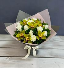 Букет цветов из:  Орхидеи и Розы в Радченко