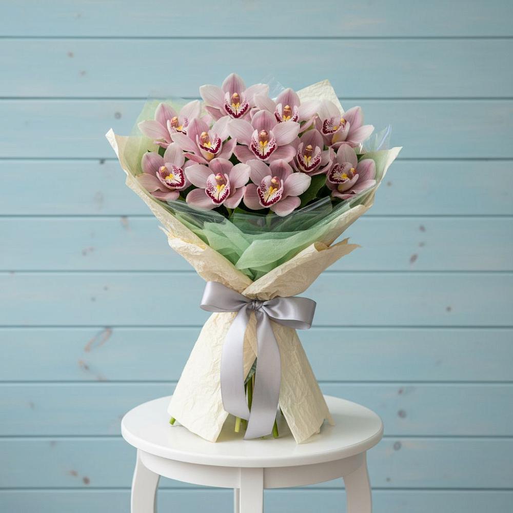 Букет цветов из: Орхидеи и Розы в Радченко