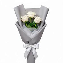 Букет 3 белые розы в Радченко