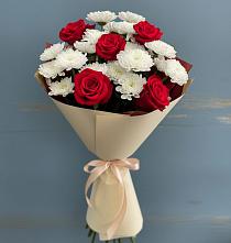 Букет цветов из:  Розы и Хризантемы в Радченко