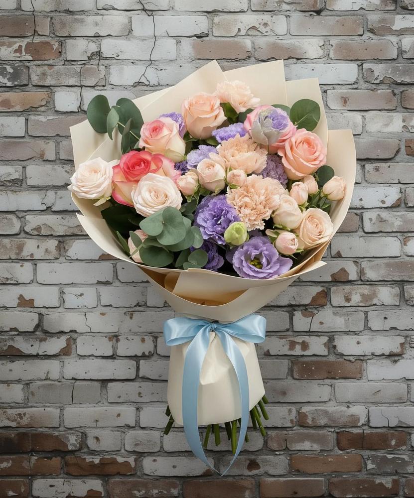 Букет цветов из: Розы, Лизиантусы и Гвоздики в Радченко