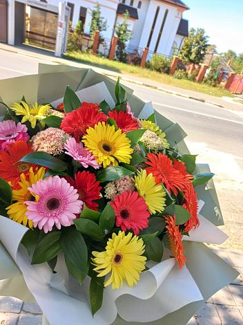 Букет цветов из: Герберы в Радченко