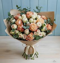 Букет цветов из:  Альстромерии и Розы в Радченко