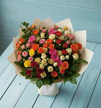 Букет Микс из разноцветных кустовых роз в Радченко